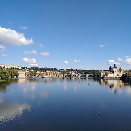 Modern Apartment Vsehrdova Prague Ngoại thất bức ảnh