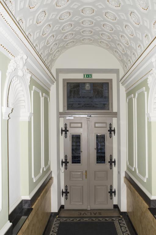 Modern Apartment Vsehrdova Prague Ngoại thất bức ảnh