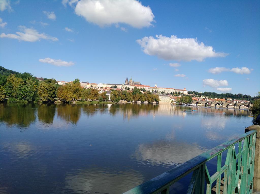 Modern Apartment Vsehrdova Prague Ngoại thất bức ảnh
